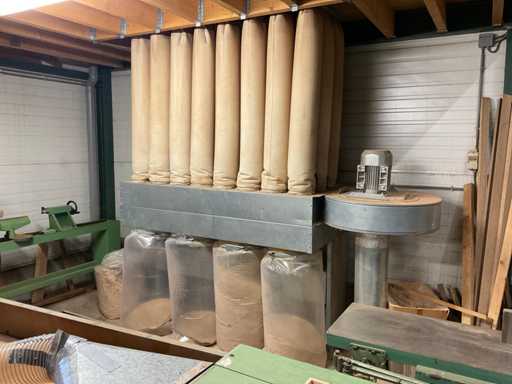 Mot afzuiginstallatie