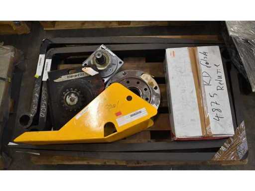 Spare parts tines and wheel hubs - pallet 11