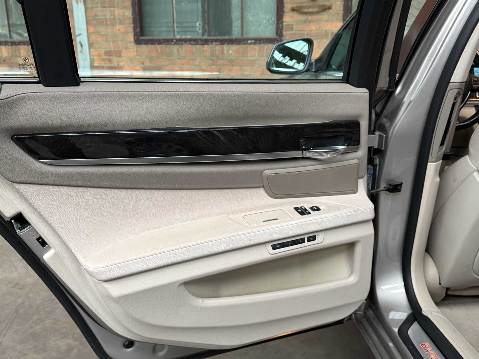 BMW 750i xDrive High 4.4 V8 Executive 408pk 2010 7-Serie, L-524-ZV