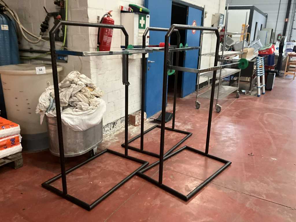 3 Double-Sided Metal Clothes Racks