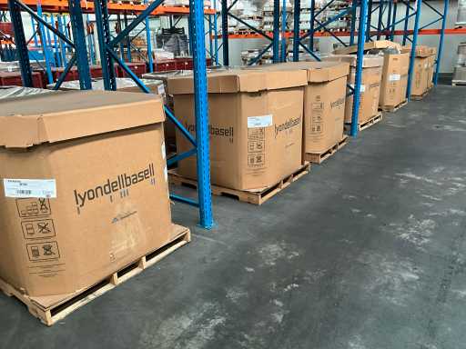 Environ 5082 kg POLYBATCH PLA 223AB