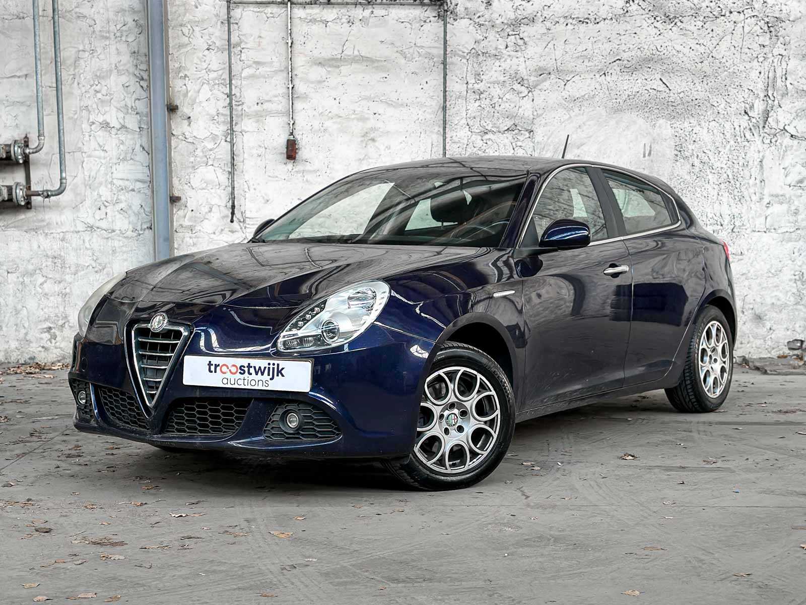 Alfa Romeo Giulietta 1.4 T Distinctive 170pk 2012 (Origineel-NL), 00-XKP-5