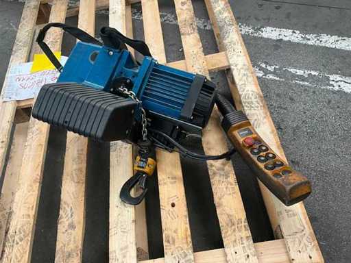 2018 DEMAG DC-Pro 5 500 Electric Chain Hoist