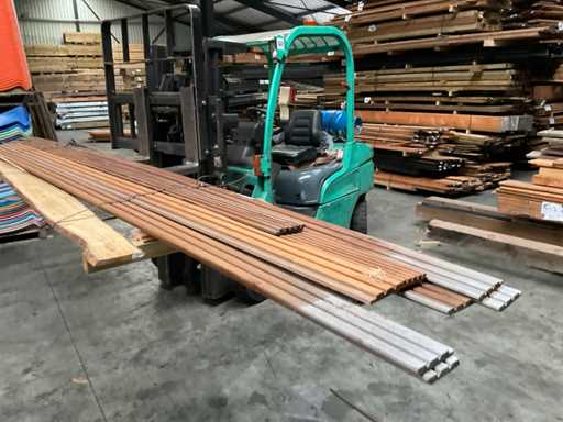 Lot Western Cedar Dreifach-Rhombusprofilplatten