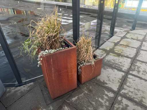 Pot métallique avec contenu (4x)