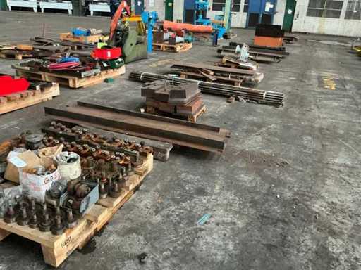 Batch of various parts