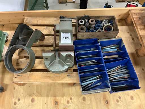 Narz?dzia mocuj?ce i punkty ?rodkowe