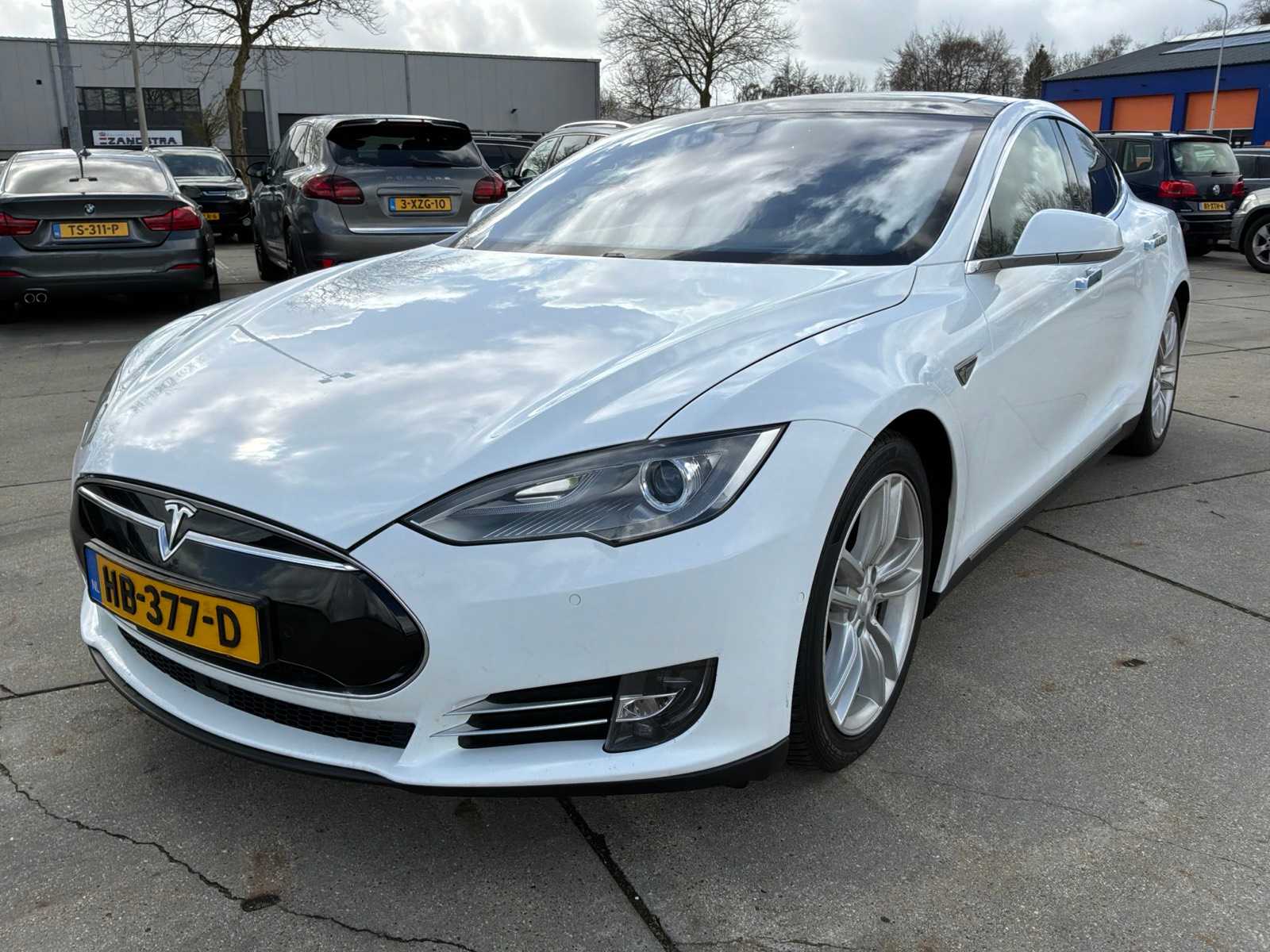 Tesla – 2015 – Model S – 70D Base – Passenger car