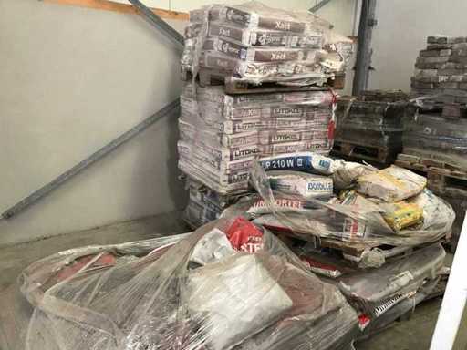 Miscellaneous - Cement - 5 pallets with bags of cement and concrete