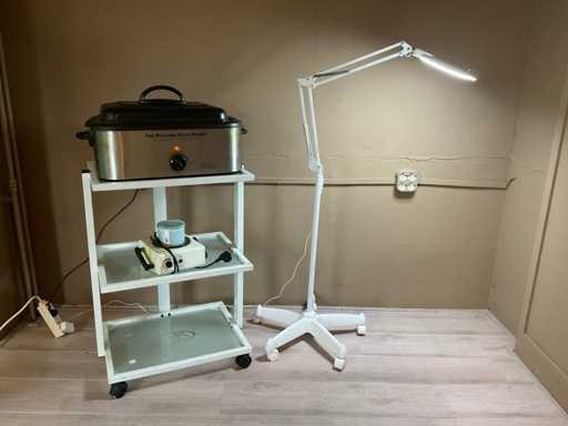 Komplettes Set: Hot-Stone-Massage, Lampe mit Licht und Lupe, Wachsheizung und Wagen