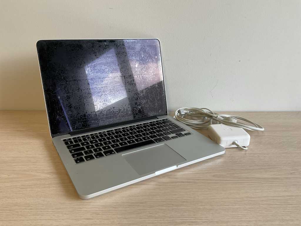 Laptop - Apple Inc. - MacBookPro12,1