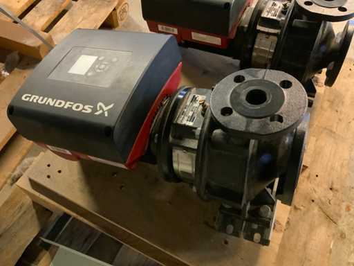 Grundfos NBE 32-125.1/140 Pompe centrifuge monocellulaire non auto-amorçante