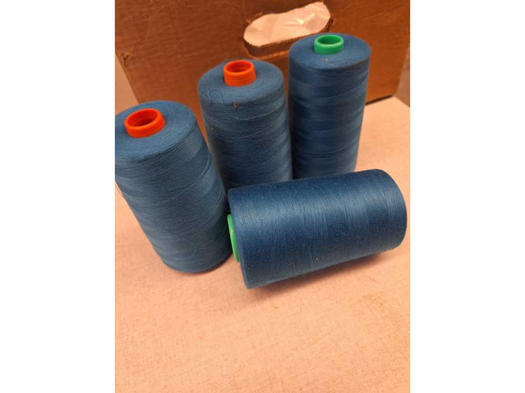 4 pièces de fil de polyester 10.000m par bobine 80/3 bleu roi
