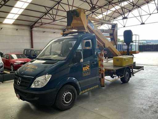 2008 Mercedes-Benz Sprinter met hoogwerker