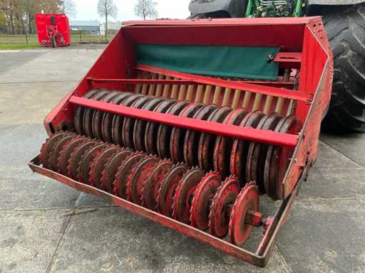 Mouleuse à semis Lely 11804 Overtop