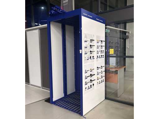 Exposition Skantrae Doors