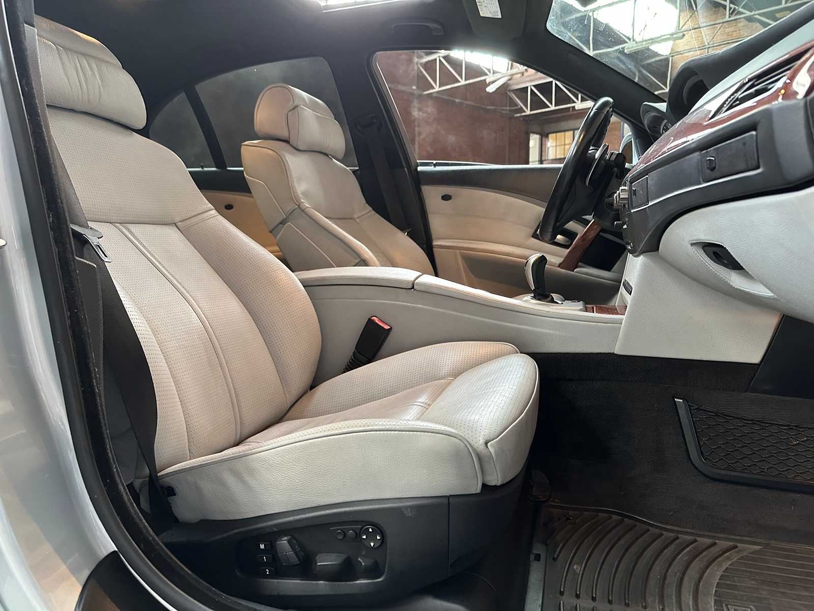 BMW M5 5.0 V10 E60 500pk 2006 5-serie Youngtimer