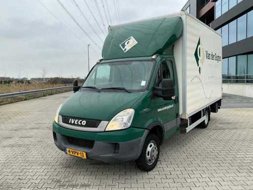 2011 Iveco 40C11 Bakwagen met gesloten opbouw