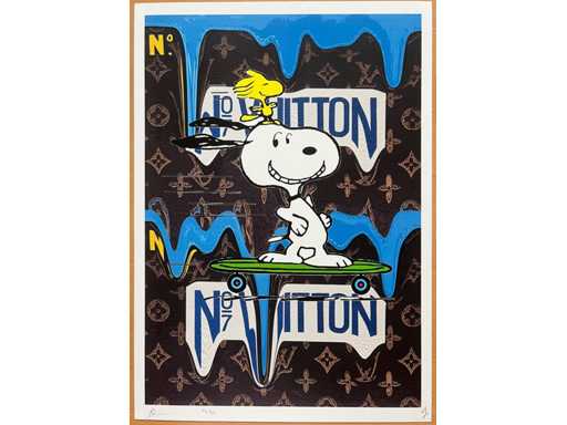 DEATH NYC: Vuitton surfing Snoopy