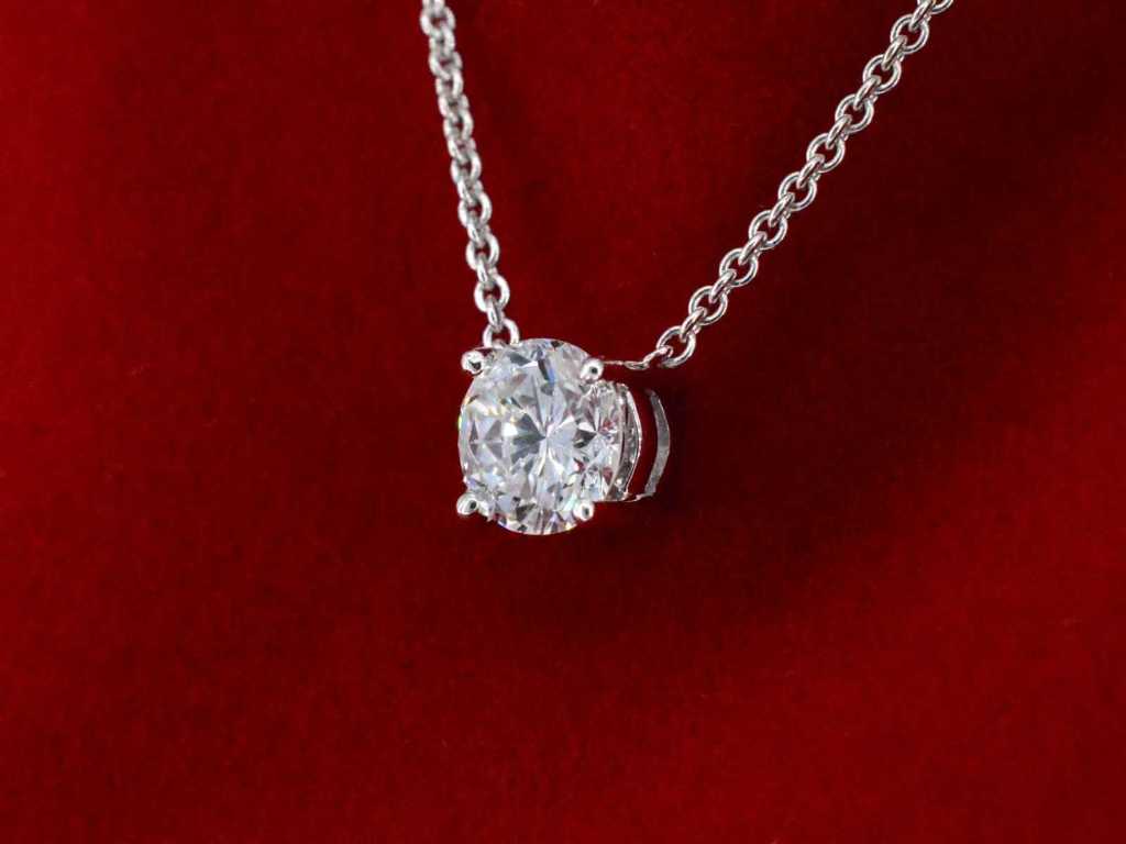 White gold necklace with a diamond of 1.00 carat