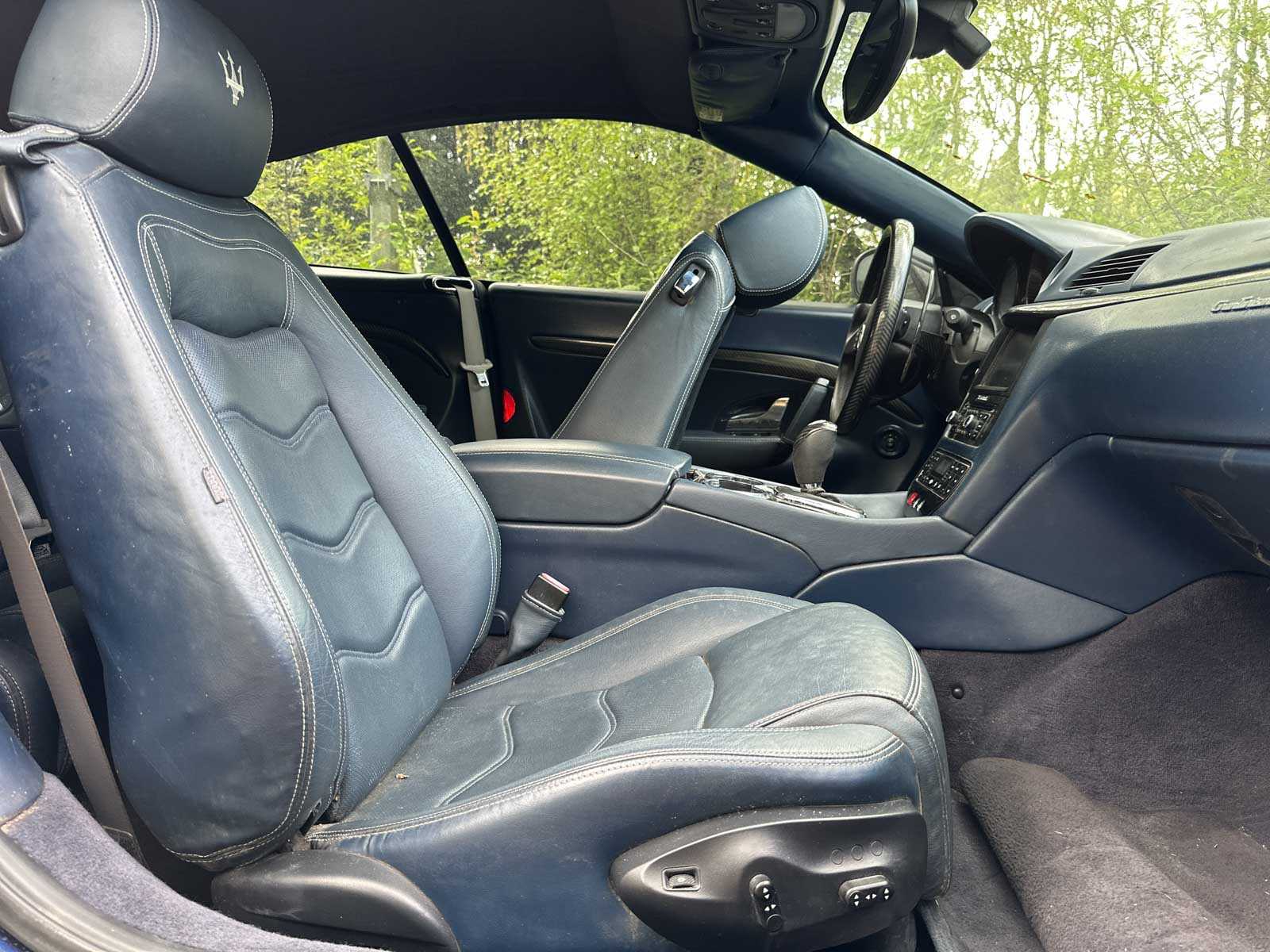 Maserati GranCabrio 4.7 V8 MC line 440pk 2012