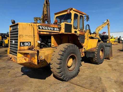 Volvo L90 Radlader / Schaufel