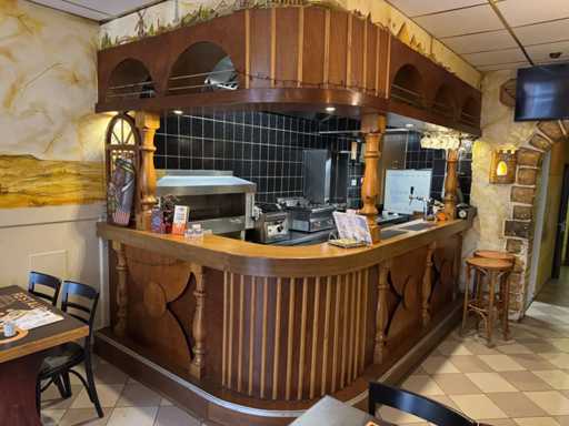 Egyptian restaurant bar