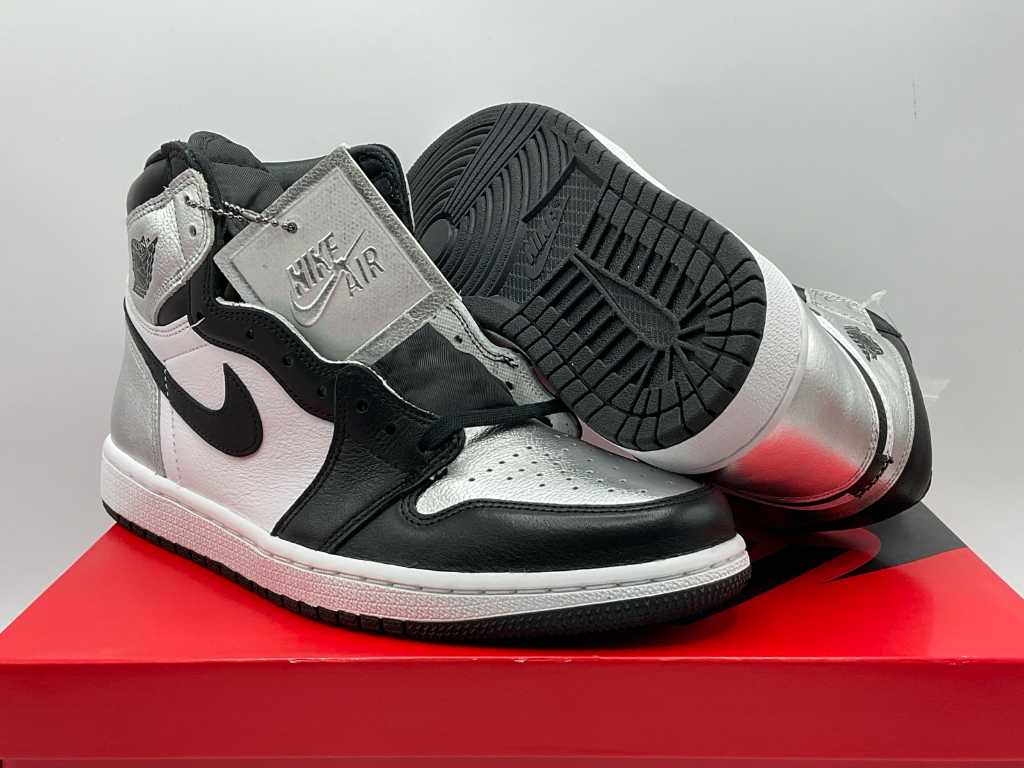 Nike air jordan online 1 high silver toe