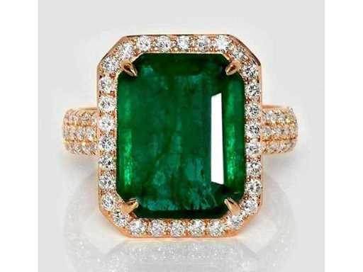Luxe ring van natuurlijke Zambia Green Emerald 8,21 karaat