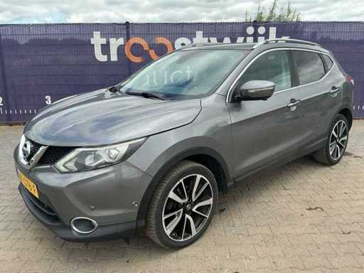 2014 - Nissan - Qashqai - 1.2 Premier Edition - Car