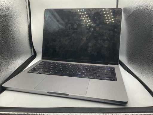 2021 Apple MacBook Pro A2442 M1 14-calowy laptop