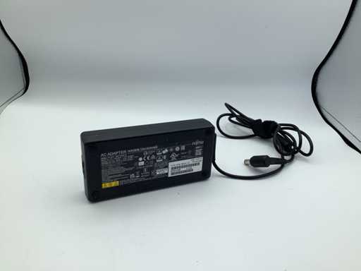 Fujitsu ADP-170CB 170 Watt Adapter Sonstiges