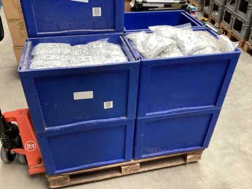 Klipsy do kabla PALLETDEAL o różnych rozmiarach