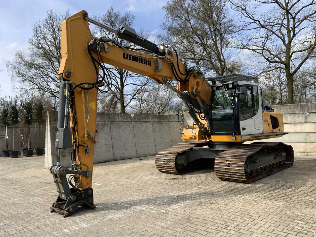 2017 Liebherr R922 LC Crawler Excavator