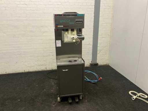 Aparatul de înghețată/milkshake moale Nissei