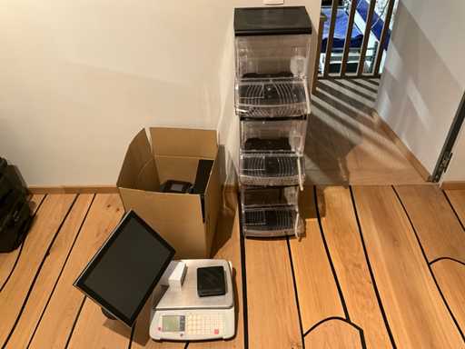 Dell Desktop + touchscreen and label printer