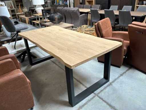Chita Eetkamertafel