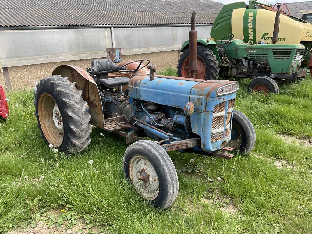 Tracteur Fordson Super Dexta Oldtimer
