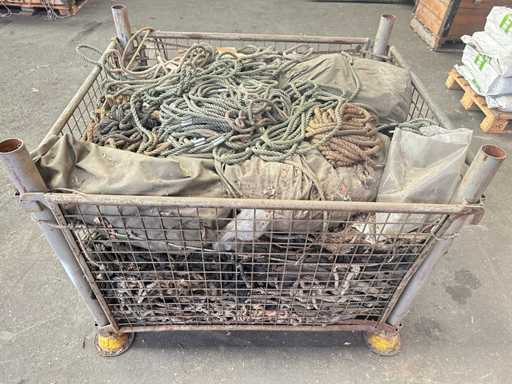 Frânghie de petrecere