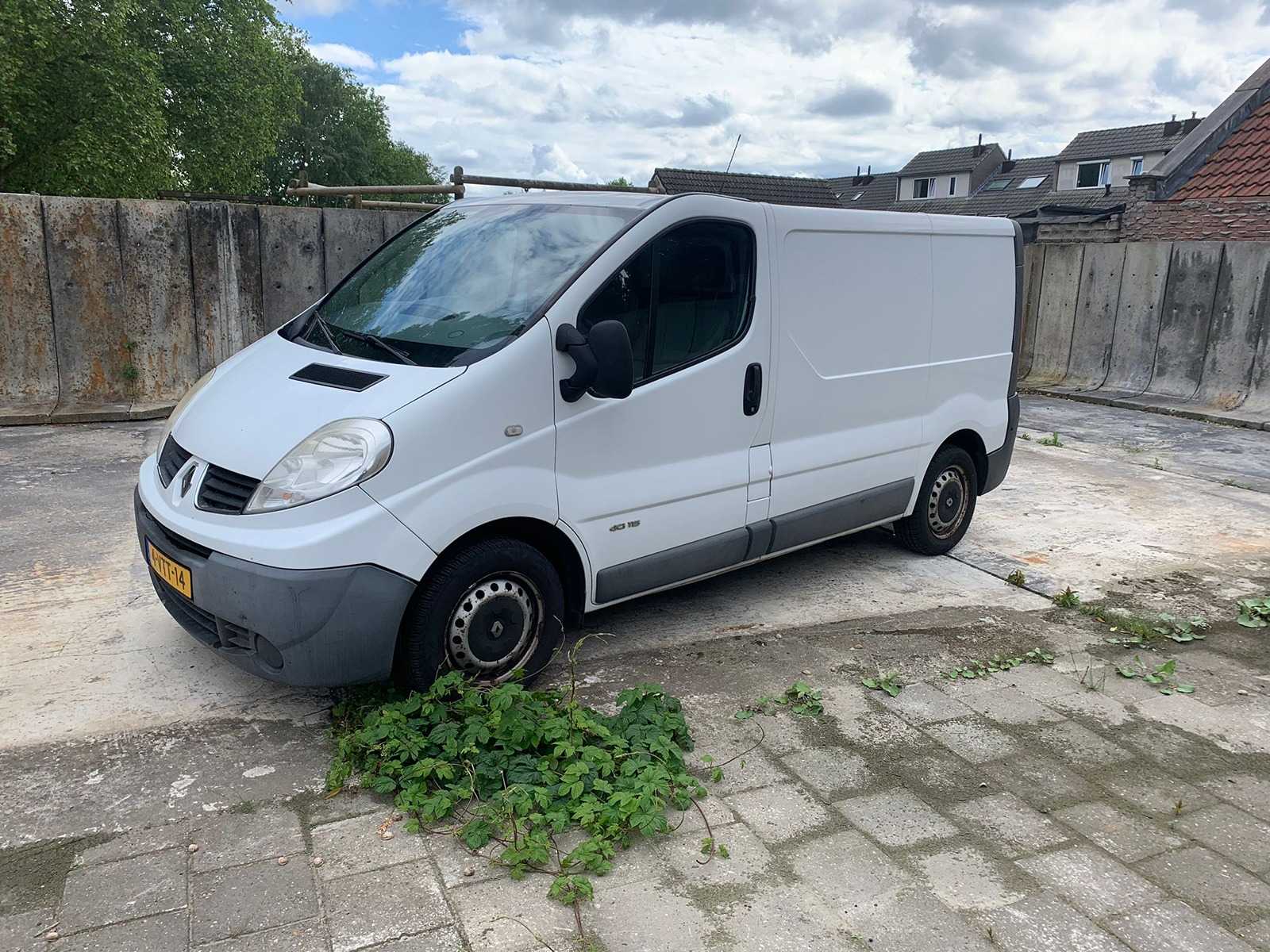 Renault – Trafic – 2.0 dCi T27 L1H1Bl.E – 4-VTT-14