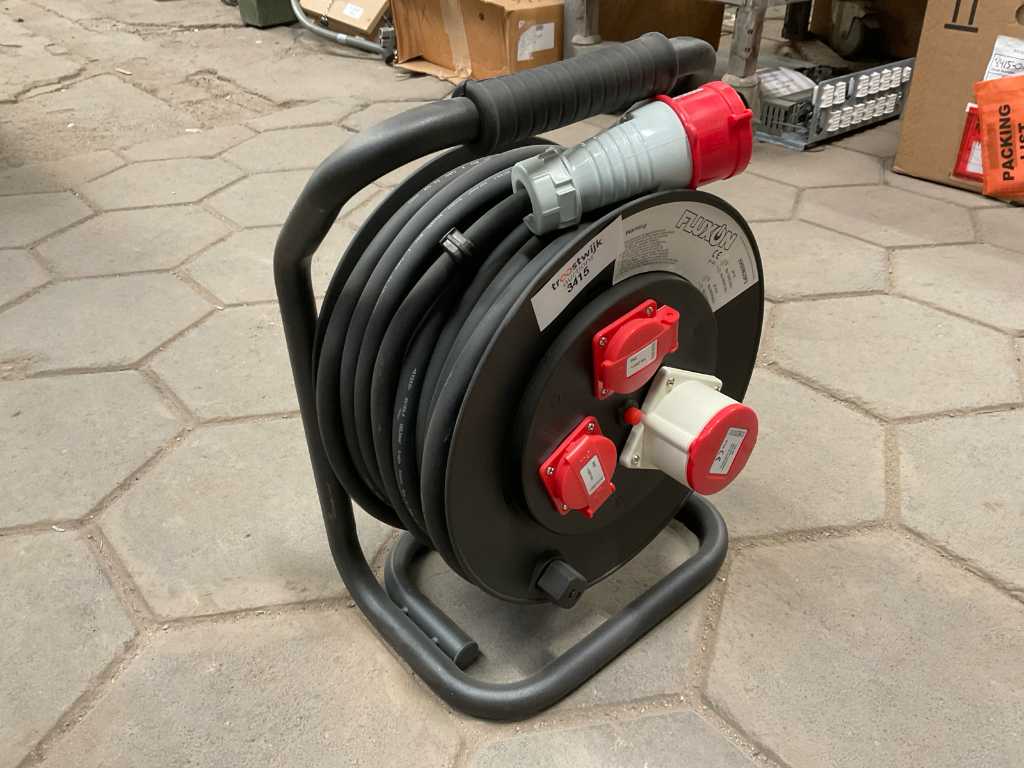 Extension cable reel and cord