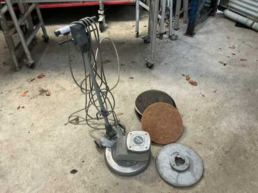 Nilfisk 421A Single Disc Machine