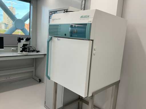 Hettich HettCube 200 Laboratory Incubator