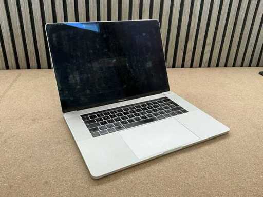 Apple Macbook Pro (15 inch) Laptop
