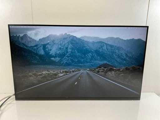 Dell (P3223QE) 32", 3840x2160 (UHD) IPS Monitor