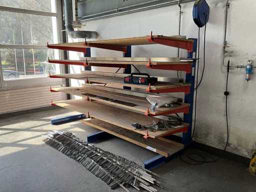 2015 Cantileverrek zonder inhoud