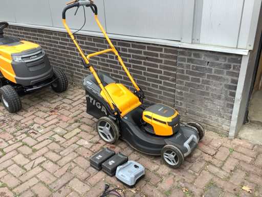 Ma?in? de tuns iarba cu acumulator Stiga combi Ma?in? de tuns iarba