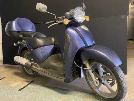 Scutinete motorizate