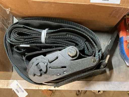 Lashing strap