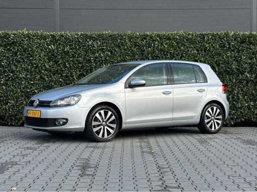 Volkswagen Golf 1.2 TSI Tr. Ed.BlueM | 49-XNF-3 i